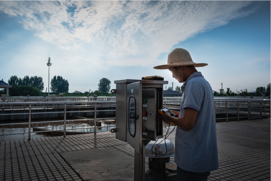 4_4 洞庭湖畔的治污堡壘（組照） 陳永光 13907495288.png