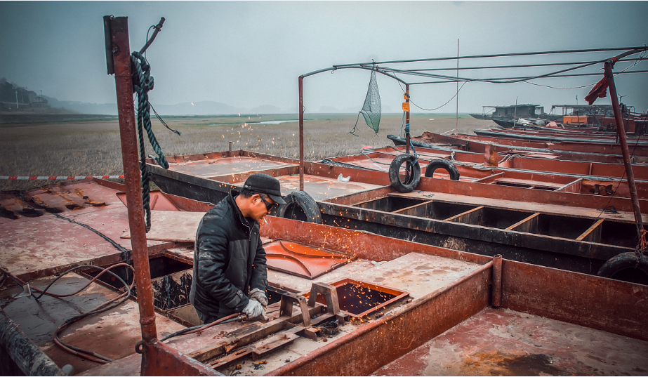 8_3 禁捕退捕（漁船拆解）（組照）傅鋒 1390840385.png