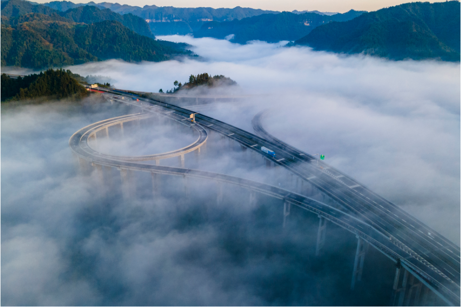 10_6 大山通途云海美（組照）  劉振軍 13637438590.png