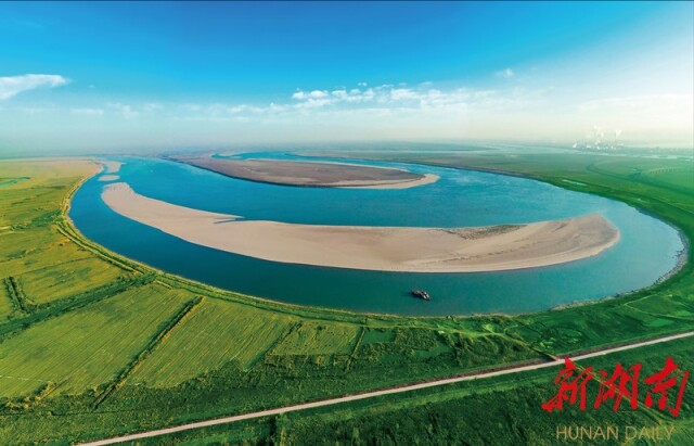 大道向前·沿著總書記足跡丨華龍碼頭:水碧大江流