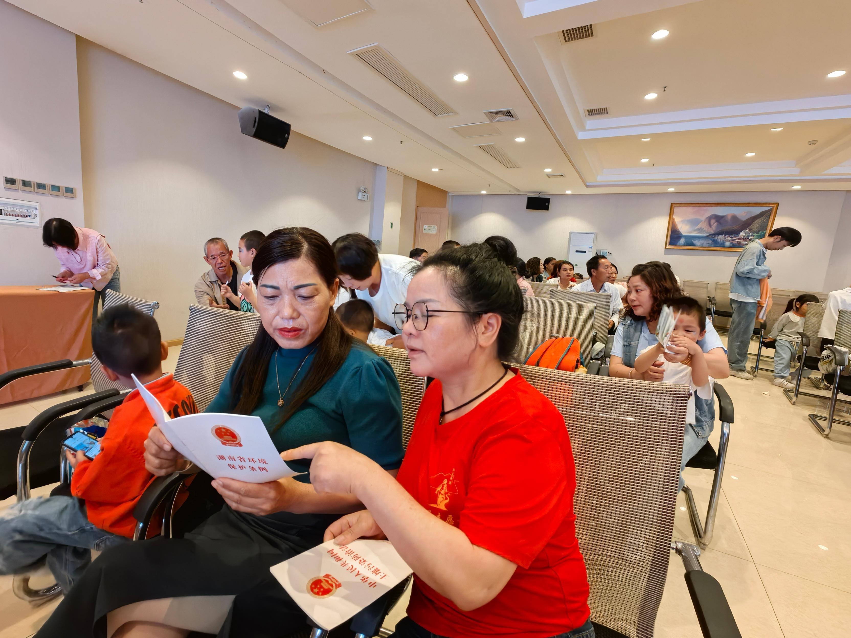 1717061801986070534.jpg 5.30六五環境日公眾普法4.jpg