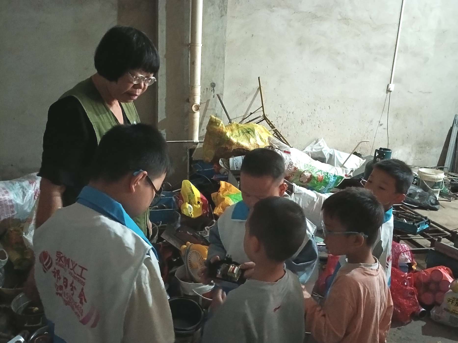 10.14祁陽“換”醒低碳生活 “益”起守護(hù)家園3.jpeg